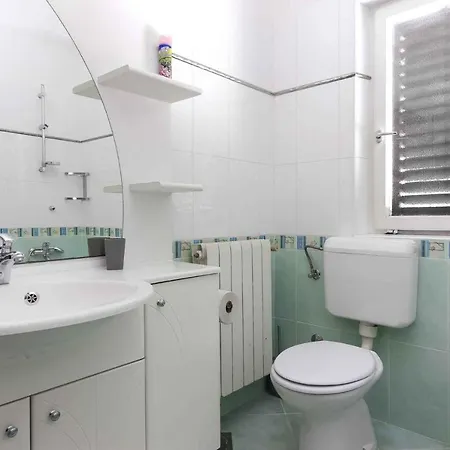 In Porec/istrien 35450 דירה